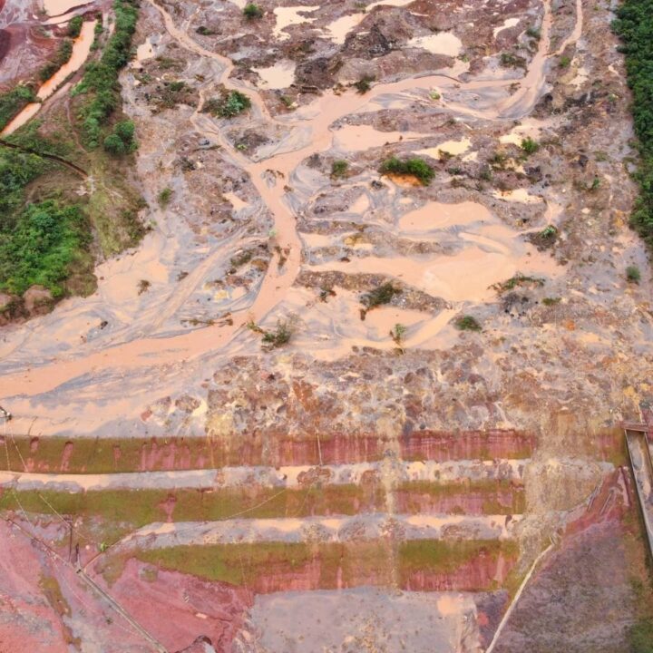 Movimentos denunciam possibilidade de presença de rejeitos de mineração na lama da Vallourec